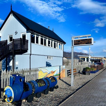 Signal Box Villa Newtonmore Bagian luar foto